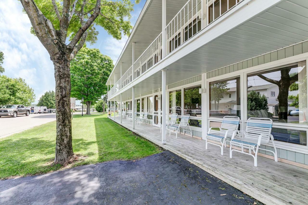 Spruce & Shore 4* Fish Creek